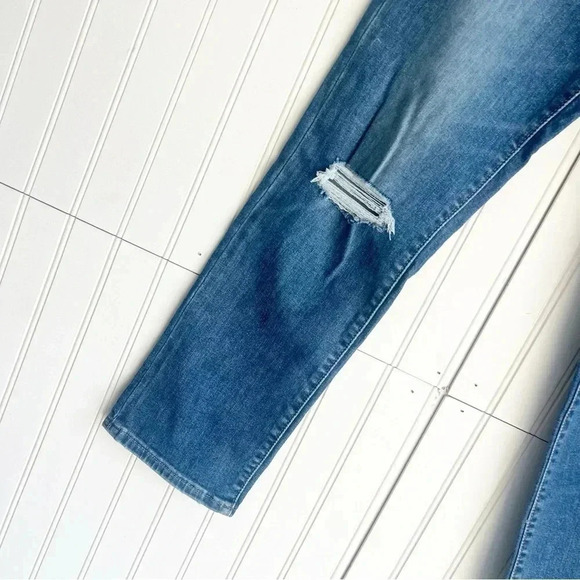 Levi's Premium Size 27 Women's Ripped 724 High Rise Straight Cropped Jeans NEW! - Picture 4 of 7